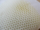 ハチの巣とはちみつ