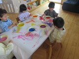 絵の具遊び