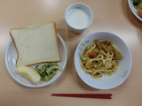 今日のお昼ごはん