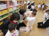 プレゼントをどうぞ。